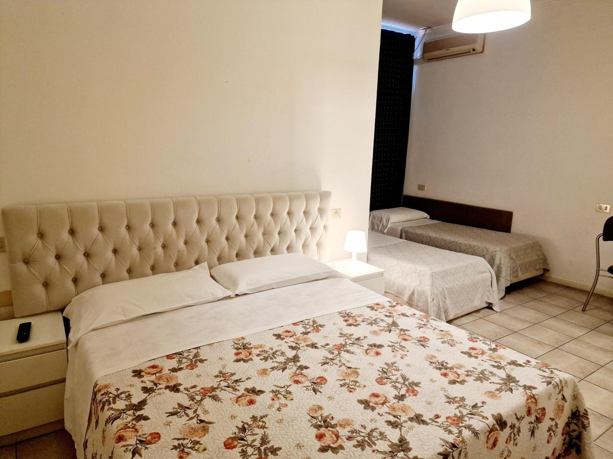 Hotel Firenze 2000 Ngoại thất bức ảnh